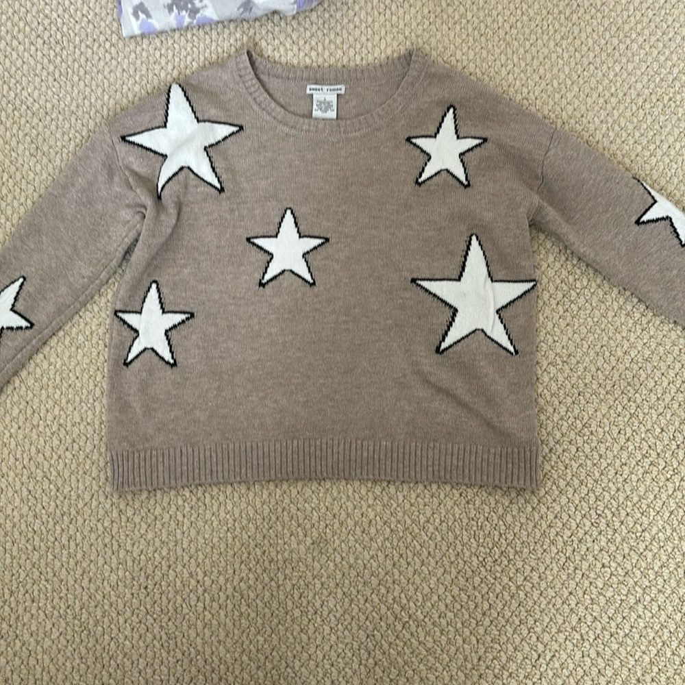 Women’s sweater
